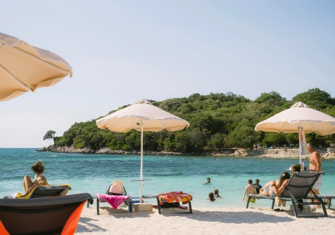 rent car ksamil albania