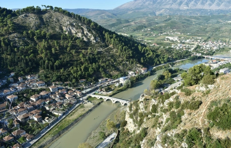 rent car berat albania